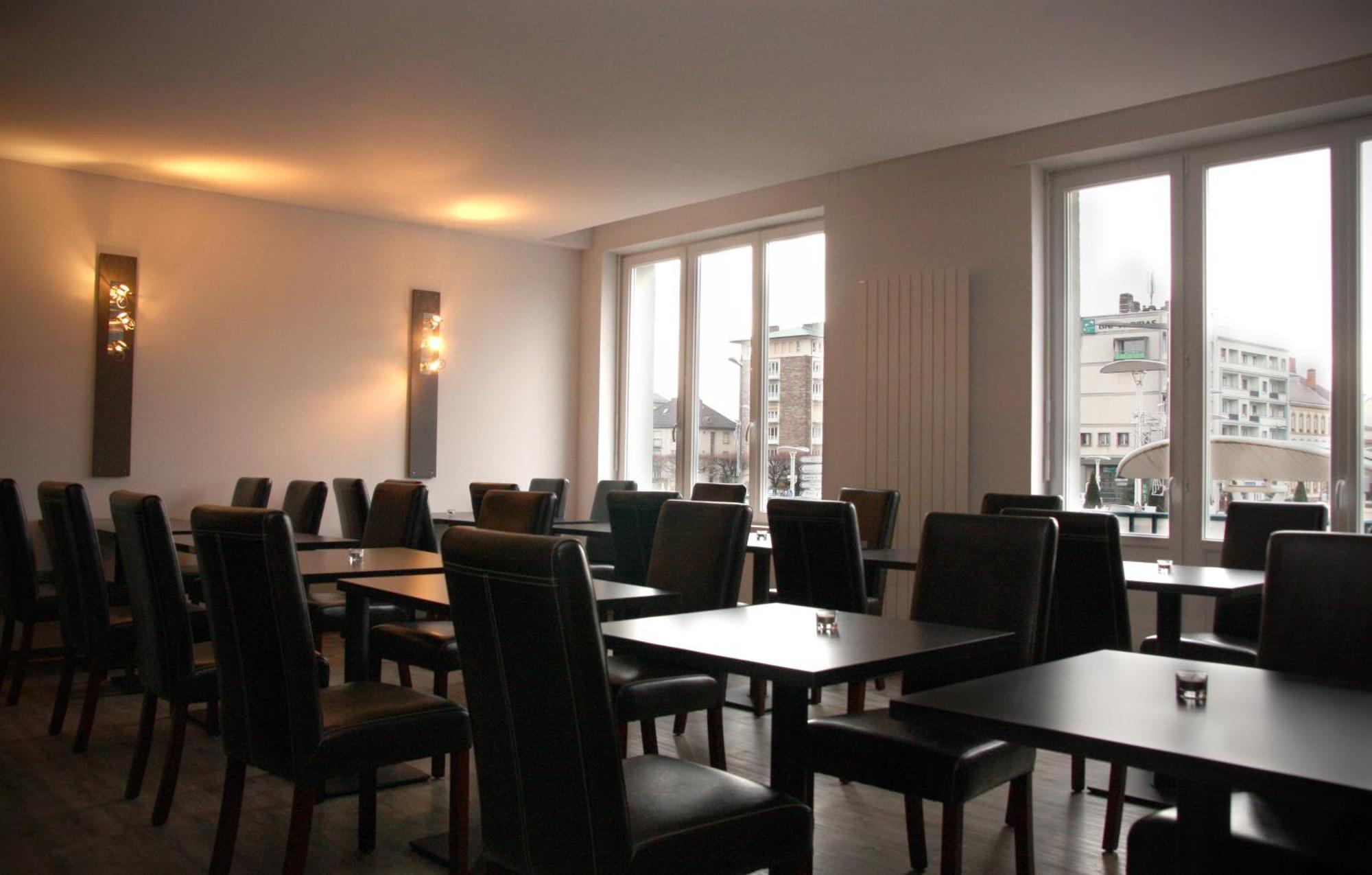 Hotel Bar Le Globe Saint-Die-des-Vosges Zewnętrze zdjęcie