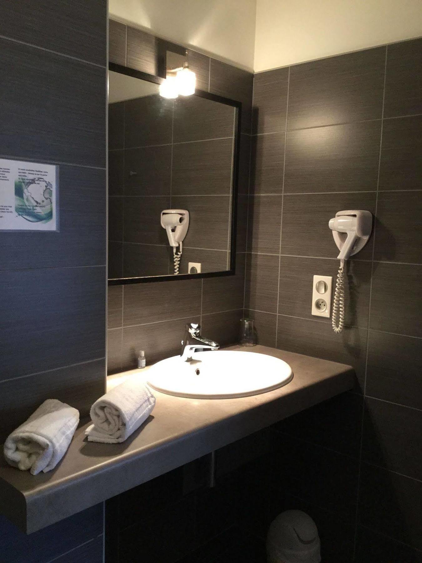 Hotel Bar Le Globe Saint-Die-des-Vosges Zewnętrze zdjęcie